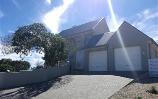 3 Bedroom House in Myburgh Park