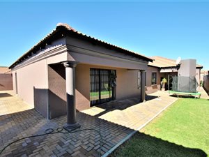 5 Bed House in Liefde en Vrede