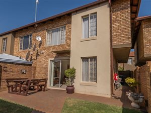 3 Bed Townhouse in Tijger Valley and surrounds