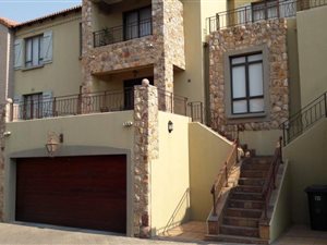 3 Bed Apartment in Allens Nek