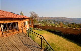 3 Bedroom House in Kloofendal