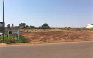 2 ha Land available in Olifantsfontein