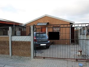 2 Bed Townhouse in Scottsdene