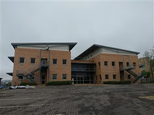 5500 m² Commercial space in Louwlardia