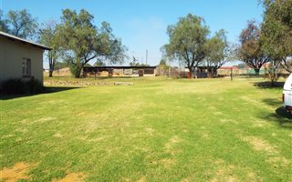 8865 m² Farm in Witbank Central
