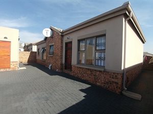 3 Bed Townhouse in Reyno Ridge