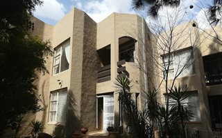 3 Bedroom Townhouse in Three Rivers