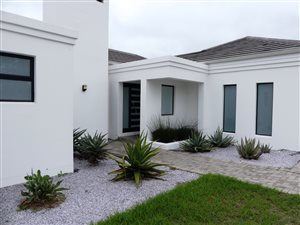 3 Bed House in Shelley Point