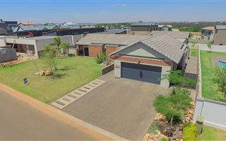 3 Bedroom House in Midstream Ridge Estate