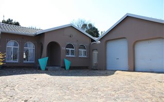 3 Bedroom House in Silverfields