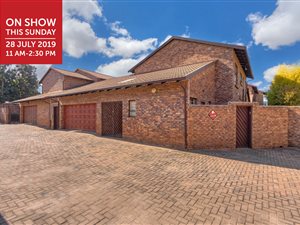 3 Bed Cluster in Rouxville