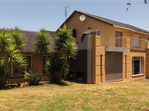5 Bed House in Bergbron