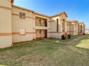 2 Bed Apartment in Aeroton
