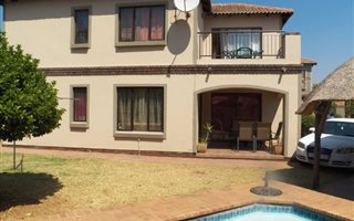 3 Bedroom Cluster in Albertsdal