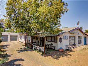 4 Bed House in Kempton Park West