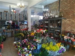 90 m² Commercial space in Colbyn
