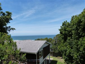 4 Bed House in Keurboomstrand