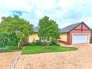 3 Bed House in Waterfall Hills Mature Lifestyle Estate