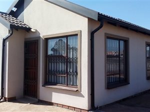 2 Bed House in Daveyton