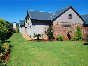 4 Bedroom House in Lifestyle Estate