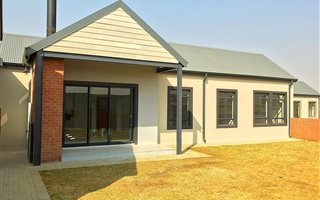 1 Bedroom Simplex in De Land Estate