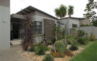 5 Bedroom House in Midstream Hill