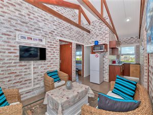 2 Bed House in Struisbaai