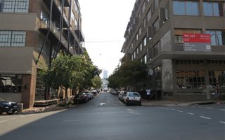 Bachelor apartment in New Doornfontein