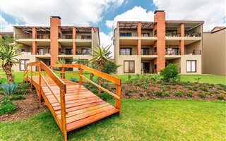 2 Bedroom Apartment in Carlswald North Estate