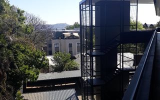 2 Bedroom Townhouse in Rosebank