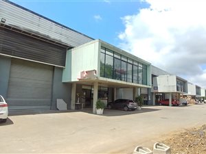 1026 m² Industrial space in Briardene