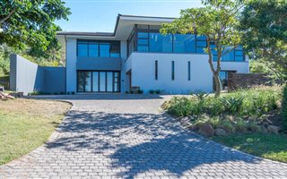 4 Bedroom House in Brettenwood Coastal Estate