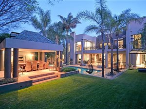 5 Bedroom House in Blue Gill