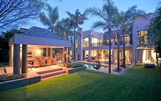 5 Bedroom House in Blue Gill