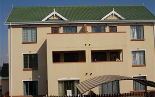 2 Bedroom Apartment in Brentwood Park