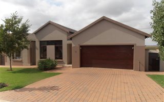 3 Bedroom House in Midlands Estate