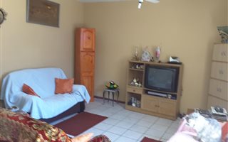 2 Bedroom Townhouse in Vanderbijlpark Central