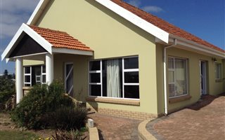 3 Bedroom House in Humewood
