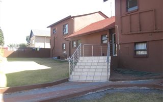 5 Bedroom House in Glenanda