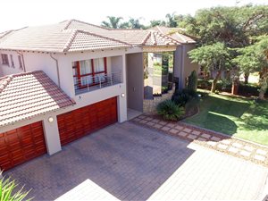4 Bed House in Glen Erasmia