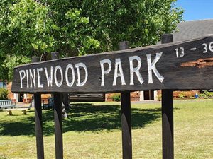 2 Bed Apartment in Bergvliet