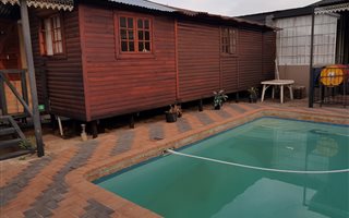 1 Bedroom Garden Cottage in Krugersdorp West