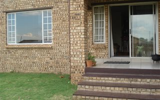 2 Bedroom Cluster in Erand Gardens