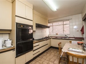 4 Bedroom Apartment in Fordsburg