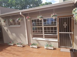 1 Bed Garden Cottage in Mountain View
