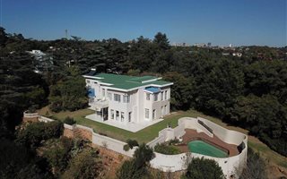 5 Bedroom House in Parkview