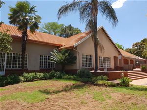 4 Bedroom House in Waterkloof Heights