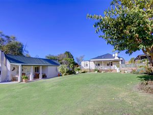 5 Bed House in Blanco