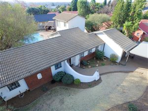 4 Bed House in Brackendowns