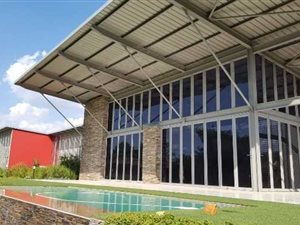 4 Bed House in Chartwell